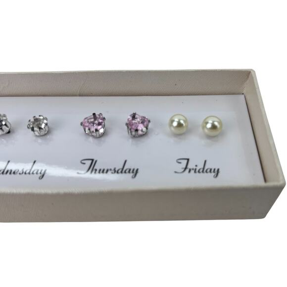 Days of the Week Stud Earrings Fashion Jewelry Monday thru Friday Colors - Picture 4 of 5